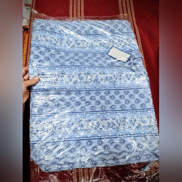 Longaberger Weekender Garment Bag For Travel - Provincial Paisley - BRAND NEW!!! - Picture 1 of 7